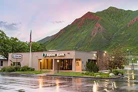 Glenwood Springs - West: Drive-up & Walk-up only